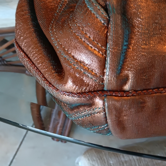 Fendi spy bag excellent condition!! - Picture 3 of 16